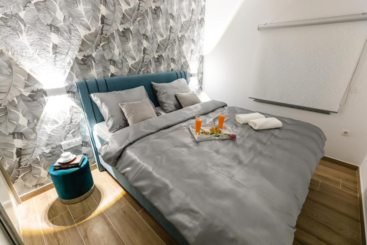Apartman Laura Vir Exterior photo