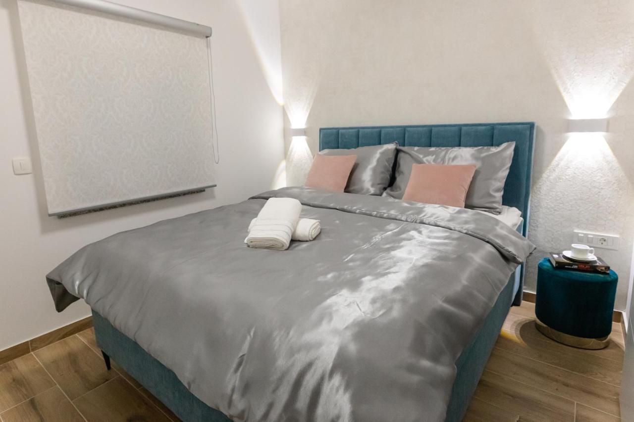 Apartman Laura Vir Exterior photo